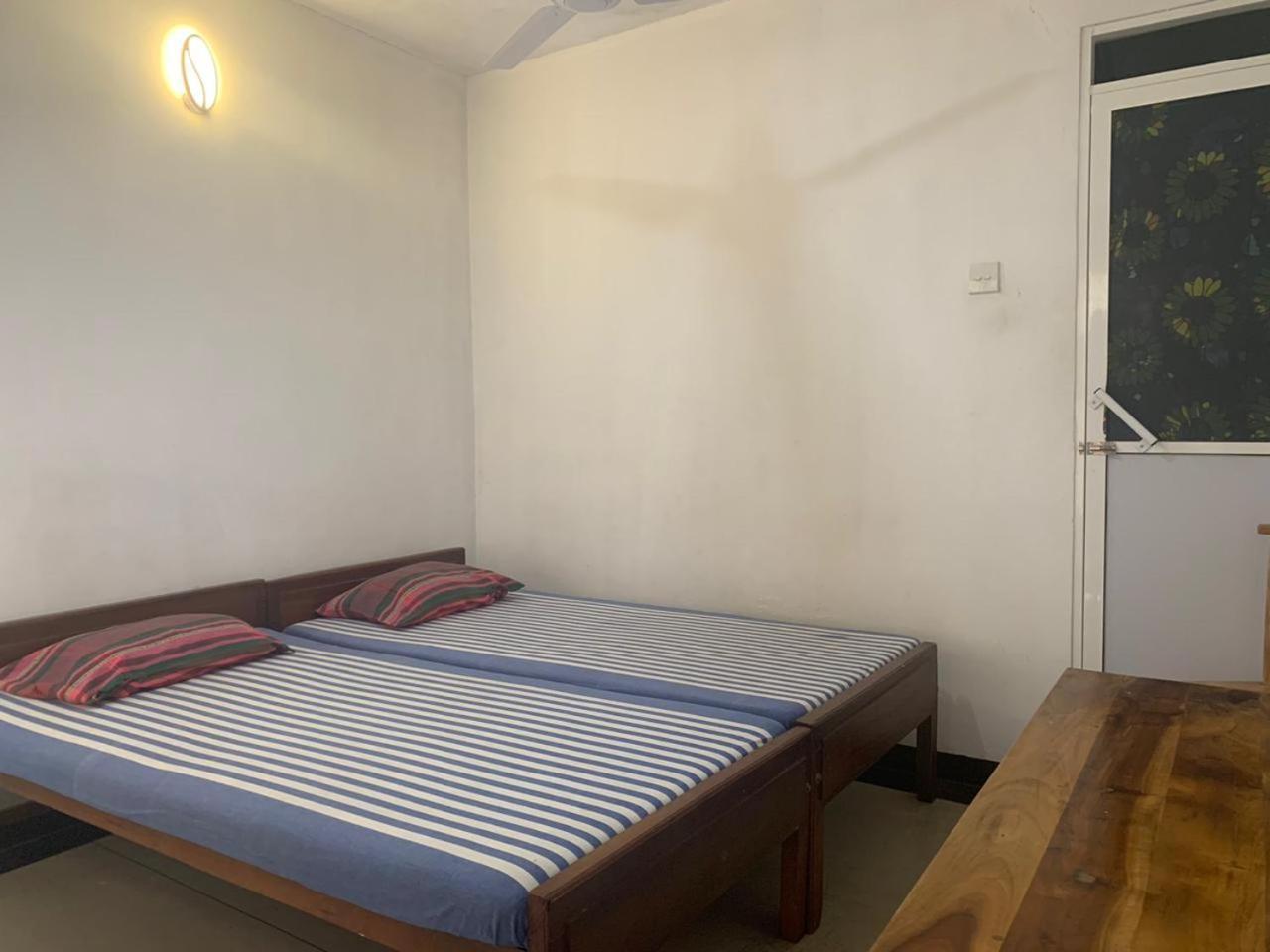 Lodge In 611 Kandy Zimmer foto