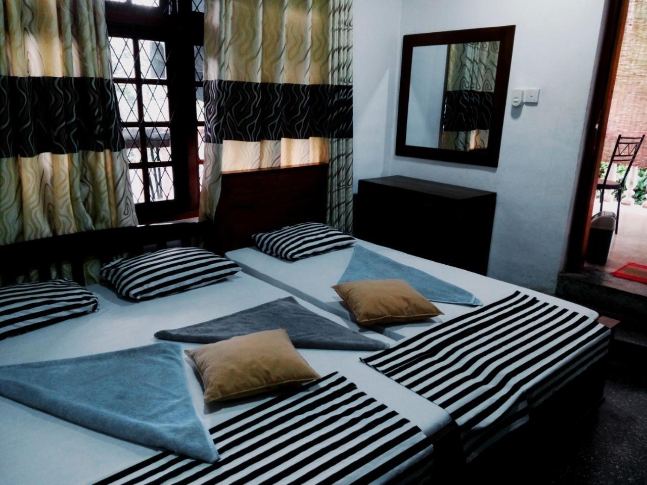 Lodge In 611 Kandy Exterior foto